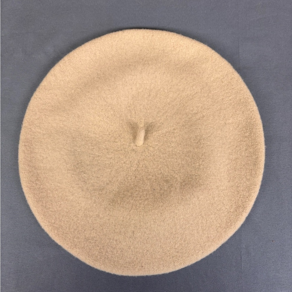 Women’s Tan Beret Hat 100% Wool One Size - Picture 2 of 4